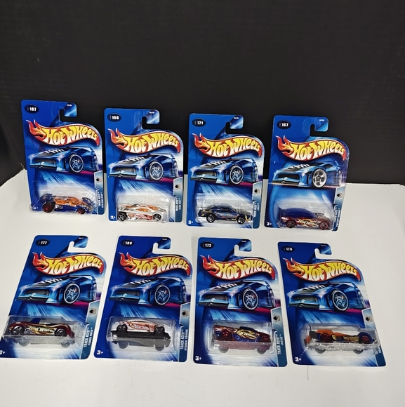 Hot Wheels Mattel Track Aces Series Collectible Diecast Toy Car Set Of 8 New - Picture 1 of 9